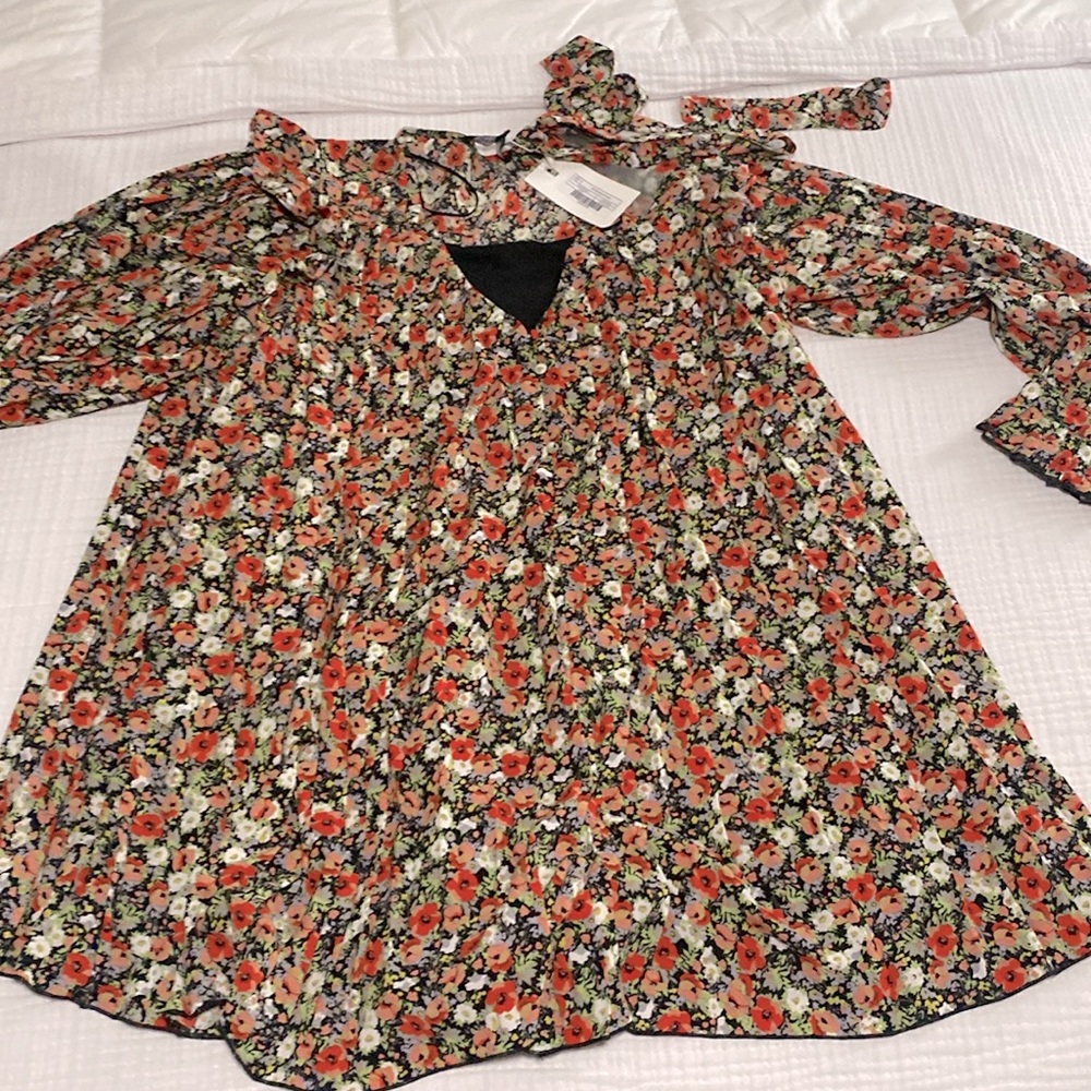 🔥 NWT ENDLESS ROSE GLORAL PLEATED ROMPER - Picture 10 of 10
